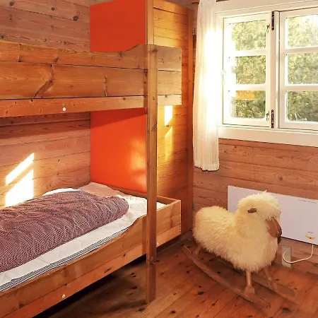 6 Person In * Hvide Sande